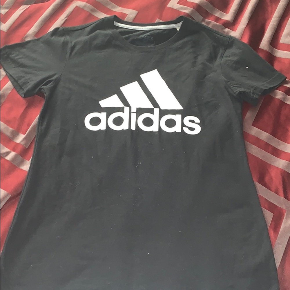 Adidas basic Tee